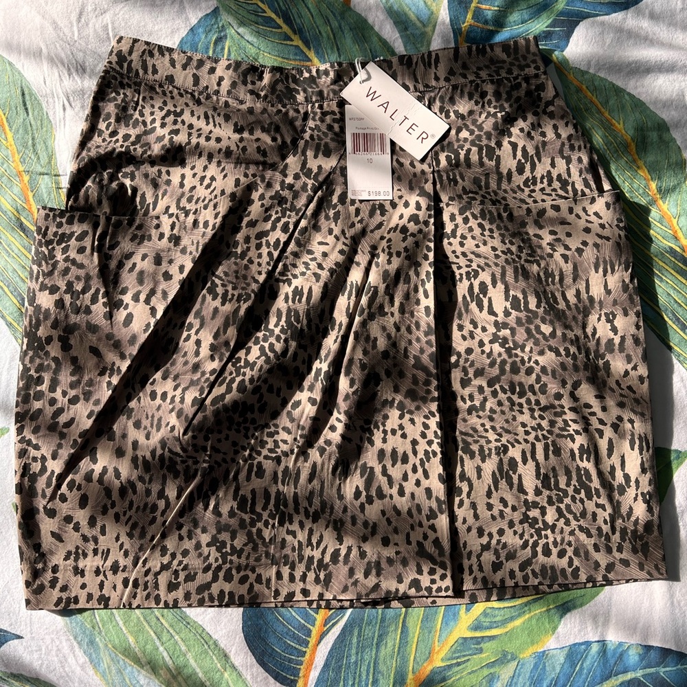 NWT Walter Skirt. Size 10